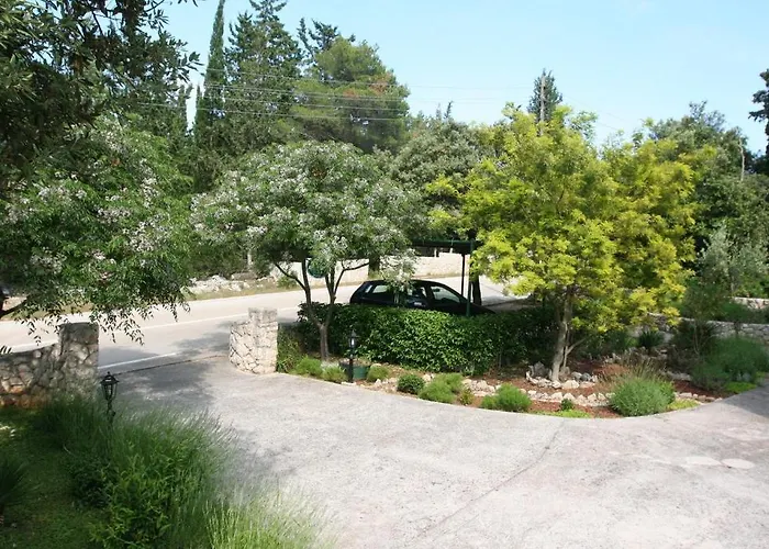 Rozelyn Apartman Ugljan