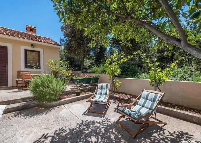 Rozelyn Apartman Ugljan