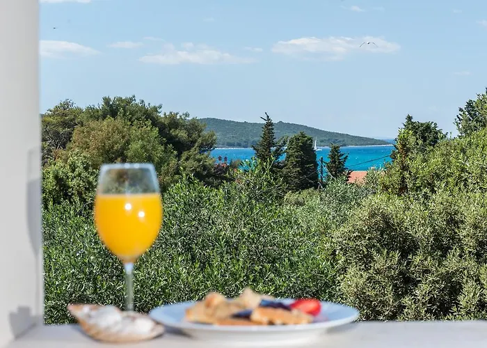 Rozelyn Apartman Ugljan