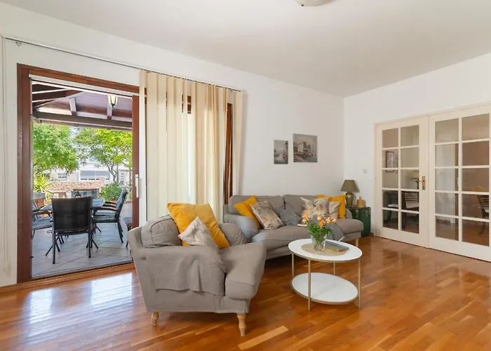 Rozelyn Appartement Ugljan